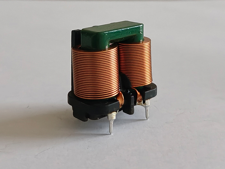 SQ2825 Vertical Flat Wire Inductors